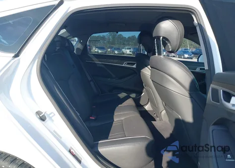 2015 Hyundai Genesis 3.8 from USA, damaged, VIN KMHGN4JE2FU101944